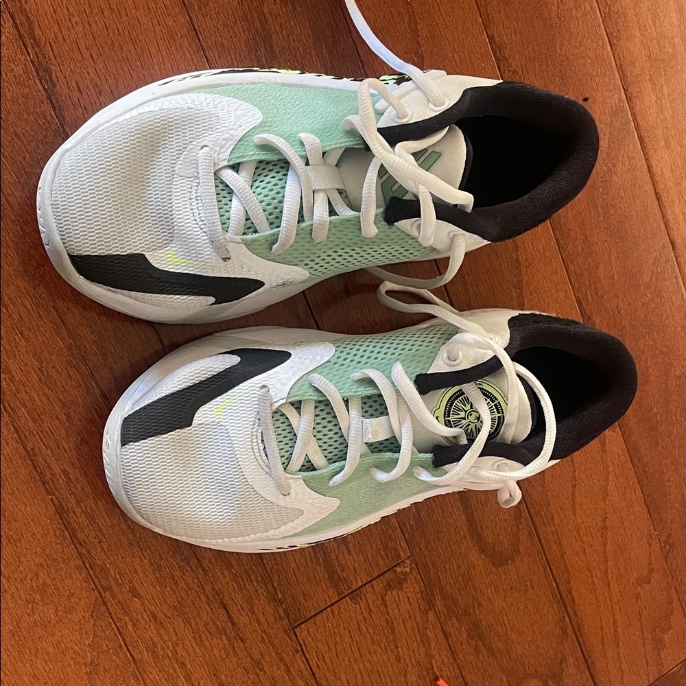 Kids' Nike Freak Mint and White Sneakers